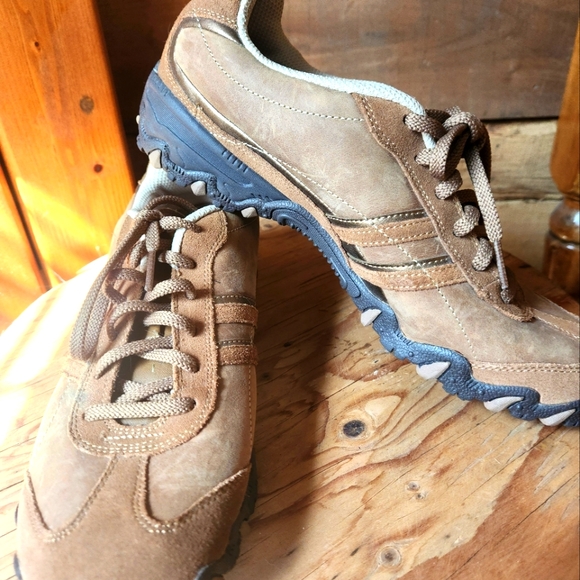 SKECHERS WOMENS WALKING SHOES-SIZE 8.5 - Picture 2 of 9